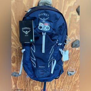 NWT Osprey Talon 22